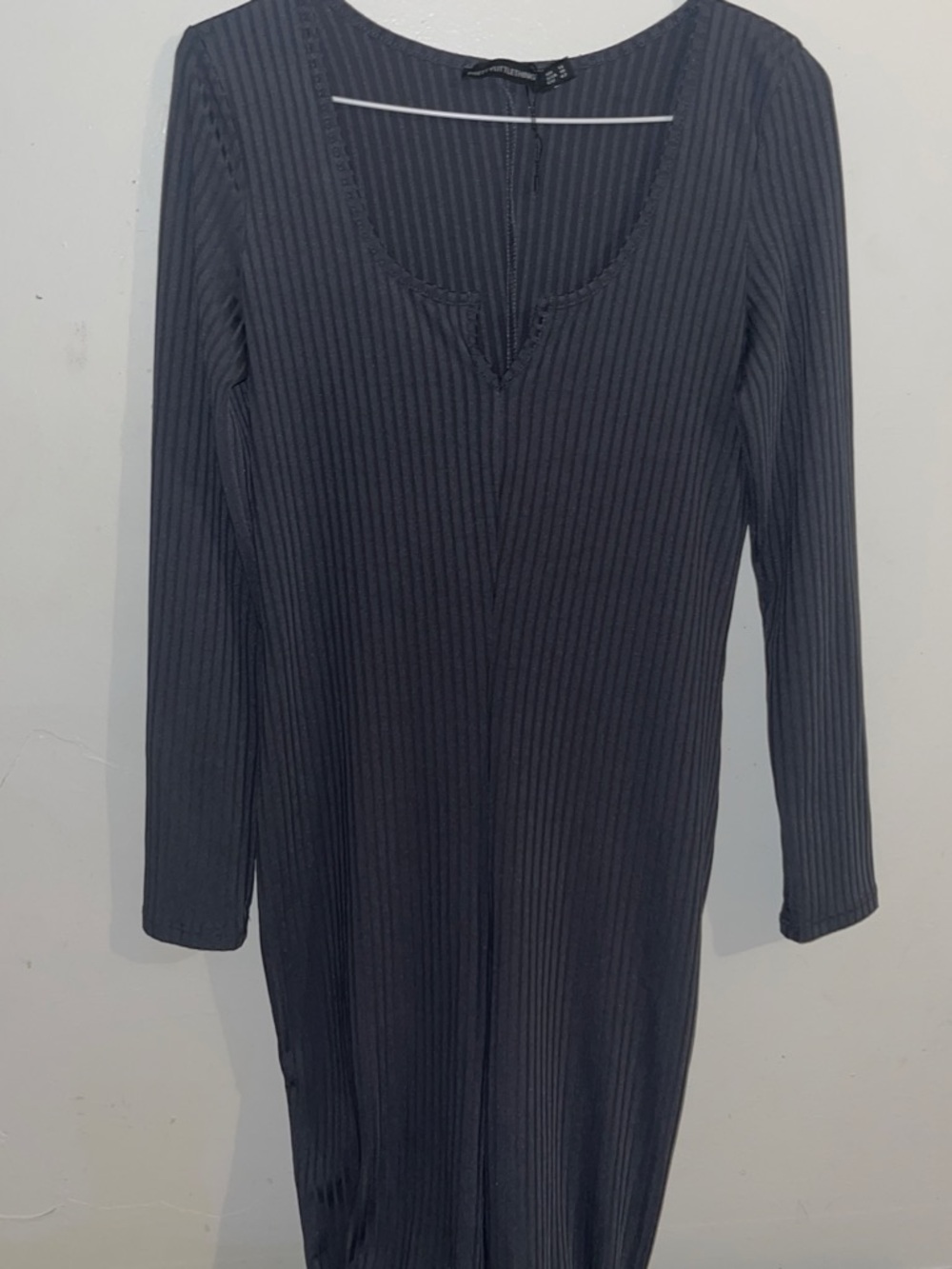 Pretty little thing  Black Ribbed Long Sleeve V-Neck Dress